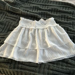 NWT STORIA Ruffle Mini Skirt Size S Color Cream Perfect for Spring Size S